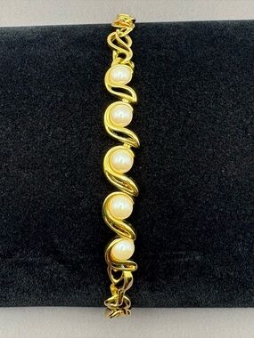 Vintage Napier Gold-Tone Pearl Link Bracelet - Women Jewelry